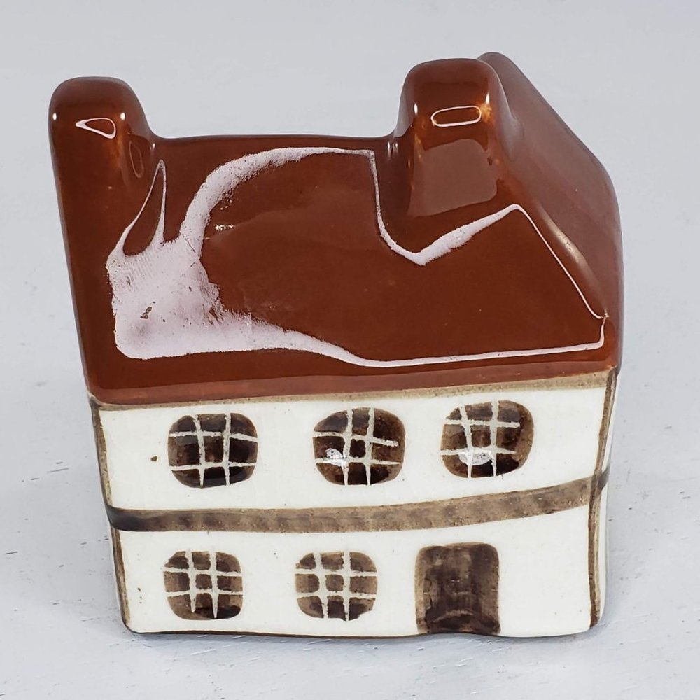 Suffolk Cottage England Miniature House Figurine Around the Corner Hollywood